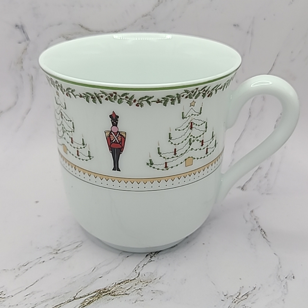 Grenadiers "Happy Holiday" Mug by Bernardaud Limoge France Flared/Ear HDL